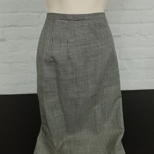 Harve Benard Women's Skirt Sz 10 wool